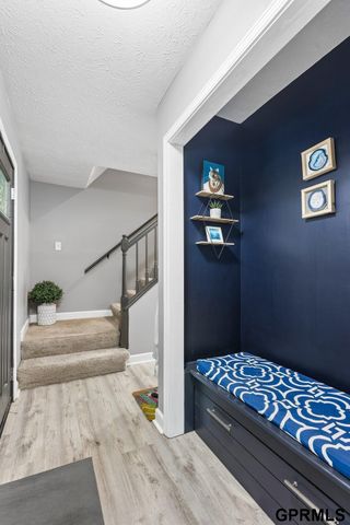 901 Sally Street, Papillion, NE 68046
