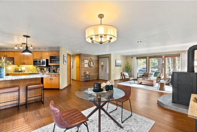 69271 Whippletree, Sisters, OR 97759