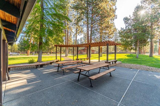 69271 Whippletree, Sisters, OR 97759