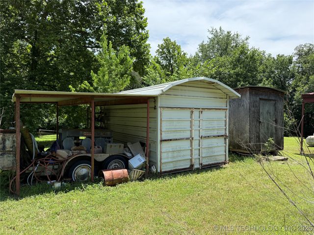 18081 E 430 Road, Claremore, OK 74017