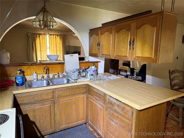 18081 E 430 Road, Claremore, OK 74017