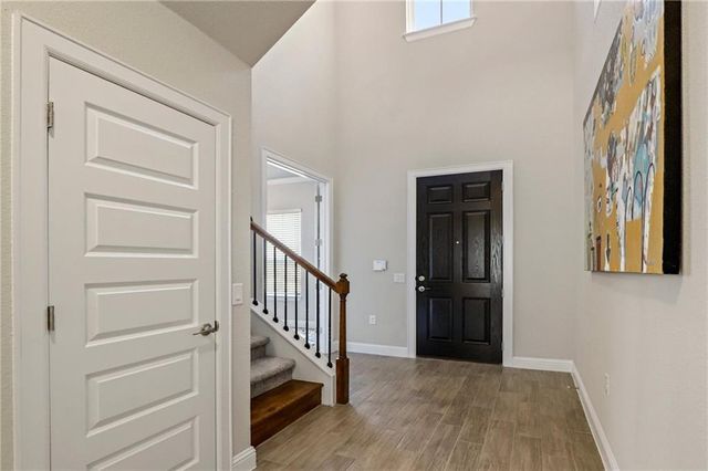 6905 Halesboro DR, Austin, TX 78736