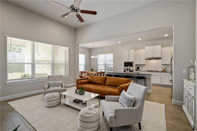 6905 Halesboro DR, Austin, TX 78736