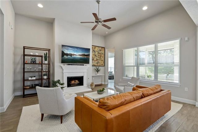 6905 Halesboro DR, Austin, TX 78736