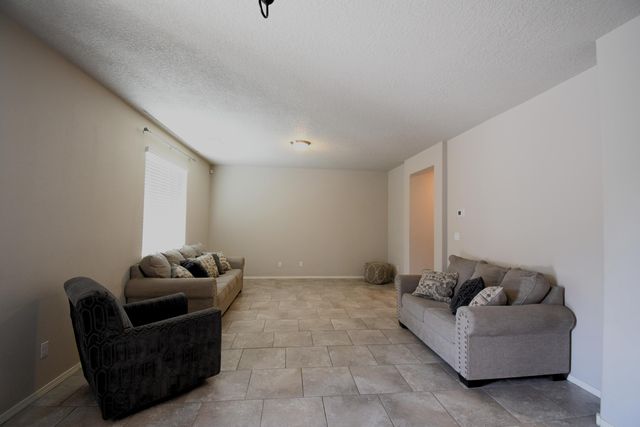 2419 Sorral Way SW, Albuquerque, NM 87121