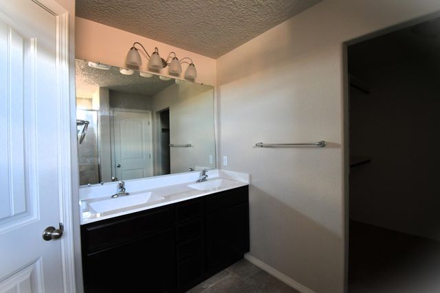 2419 Sorral Way SW, Albuquerque, NM 87121