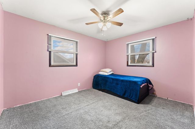 1702 Broadway Avenue, Chesterton, IN 46304