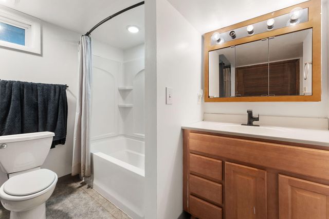 1702 Broadway Avenue, Chesterton, IN 46304