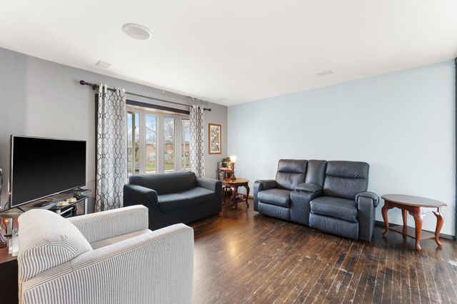 1702 Broadway Avenue, Chesterton, IN 46304