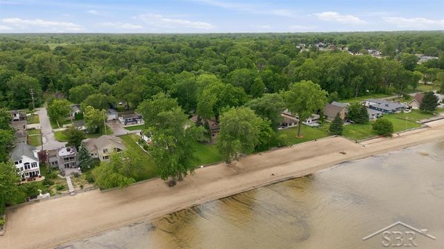 277 Donohue Drive, Bangor Twp, MI 48706