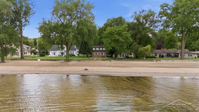 277 Donohue Drive, Bangor Twp, MI 48706