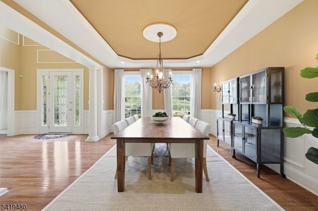 8 Ridgeline Dr, Washington Twp., NJ 07853