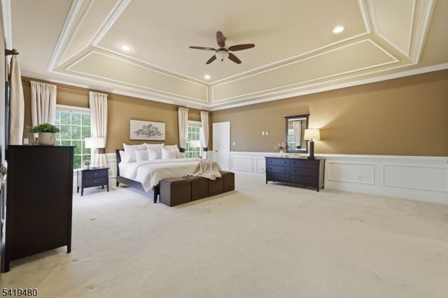 8 Ridgeline Dr, Washington Twp., NJ 07853