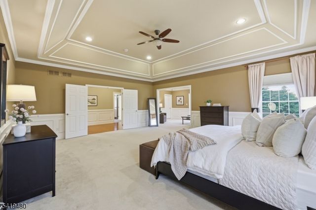 8 Ridgeline Dr, Washington Twp., NJ 07853