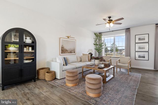 6 HUDSON BLVD, Red Lion, PA 17356