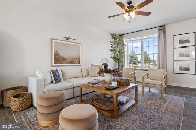 6 HUDSON BLVD, Red Lion, PA 17356