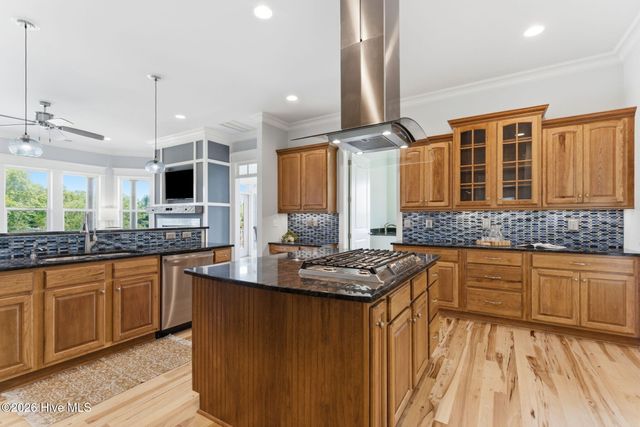 294 Crane Pointe, Hampstead, NC 28443