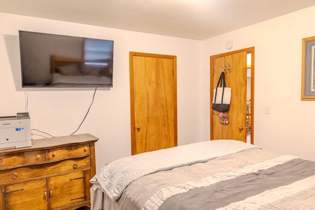 421 S 18th Street S, Moorhead, MN 56560