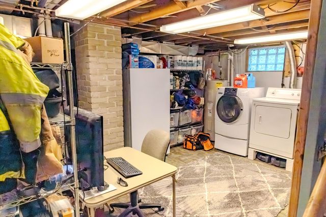 421 S 18th Street S, Moorhead, MN 56560