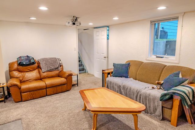 421 S 18th Street S, Moorhead, MN 56560