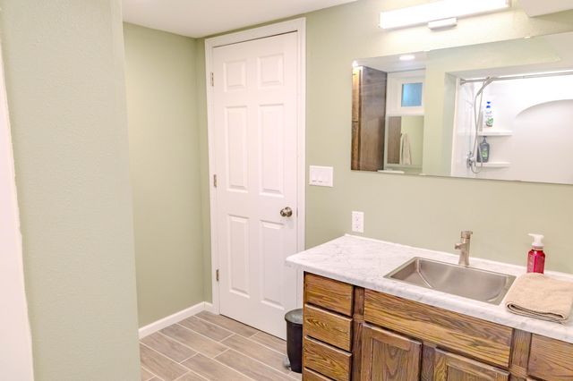 421 S 18th Street S, Moorhead, MN 56560