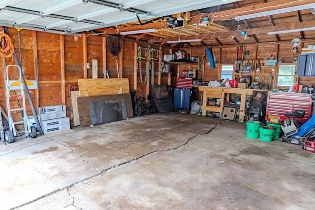421 S 18th Street S, Moorhead, MN 56560