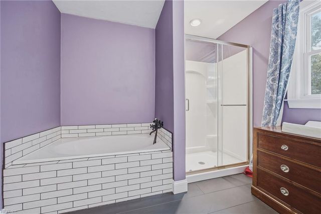 611 Bartell DR, Chesapeake, VA 23322