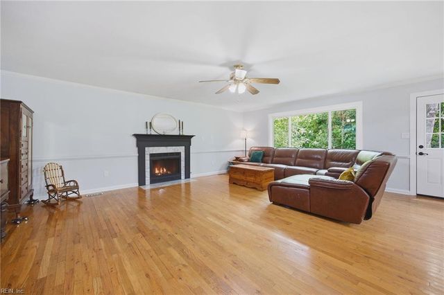 611 Bartell DR, Chesapeake, VA 23322