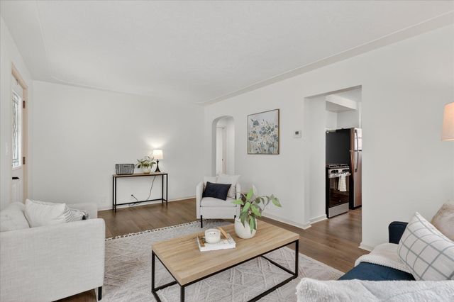 1901 Fulton Street, Kalamazoo, MI 49001