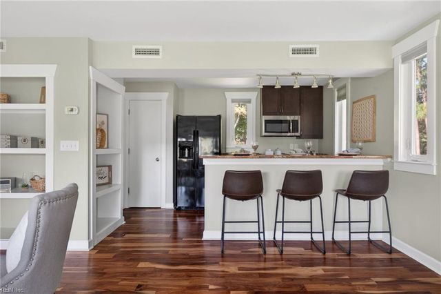 800 Oriole DR, Virginia Beach, VA 23451