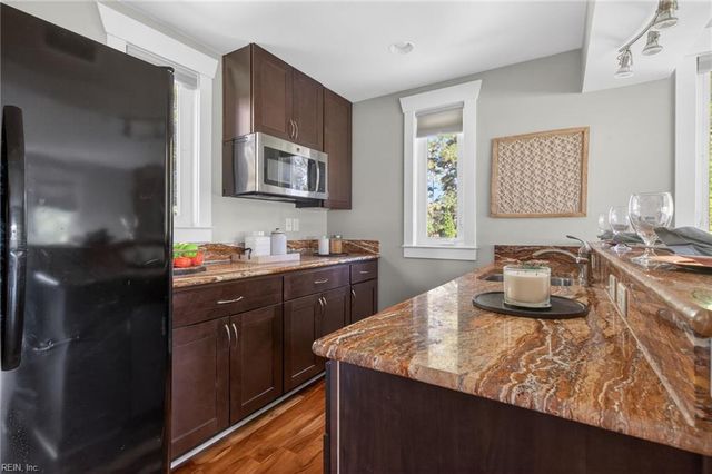 800 Oriole DR, Virginia Beach, VA 23451