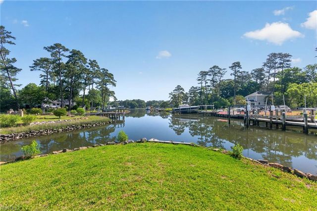 800 Oriole DR, Virginia Beach, VA 23451