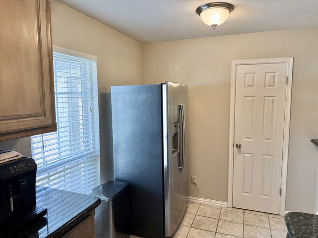 4042 Ridglea Country Club Drive 1107, Fort Worth, TX 76126