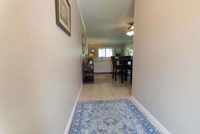 4042 Ridglea Country Club Drive 1107, Fort Worth, TX 76126