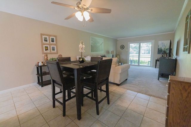 4042 Ridglea Country Club Drive 1107, Fort Worth, TX 76126