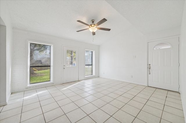 2223 Par Lane, Richmond, TX 77469