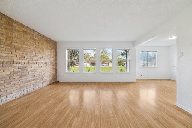 2223 Par Lane, Richmond, TX 77469