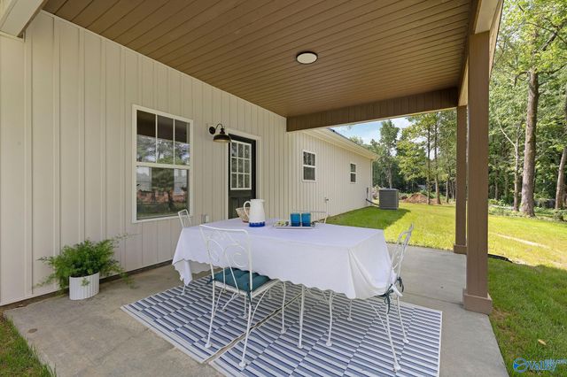 1011 7th Street NW, Arab, AL 35016