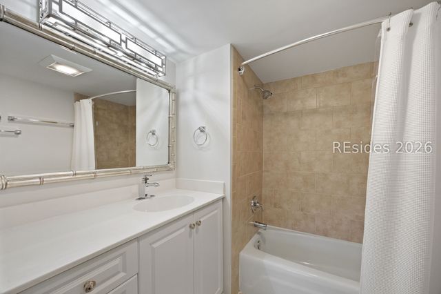 85 Folly Field Rd Apt 134, Hilton Head Island, SC 29928