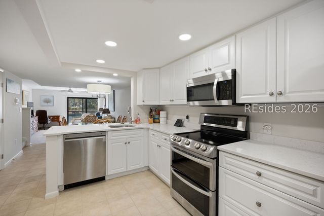 85 Folly Field Rd Apt 134, Hilton Head Island, SC 29928