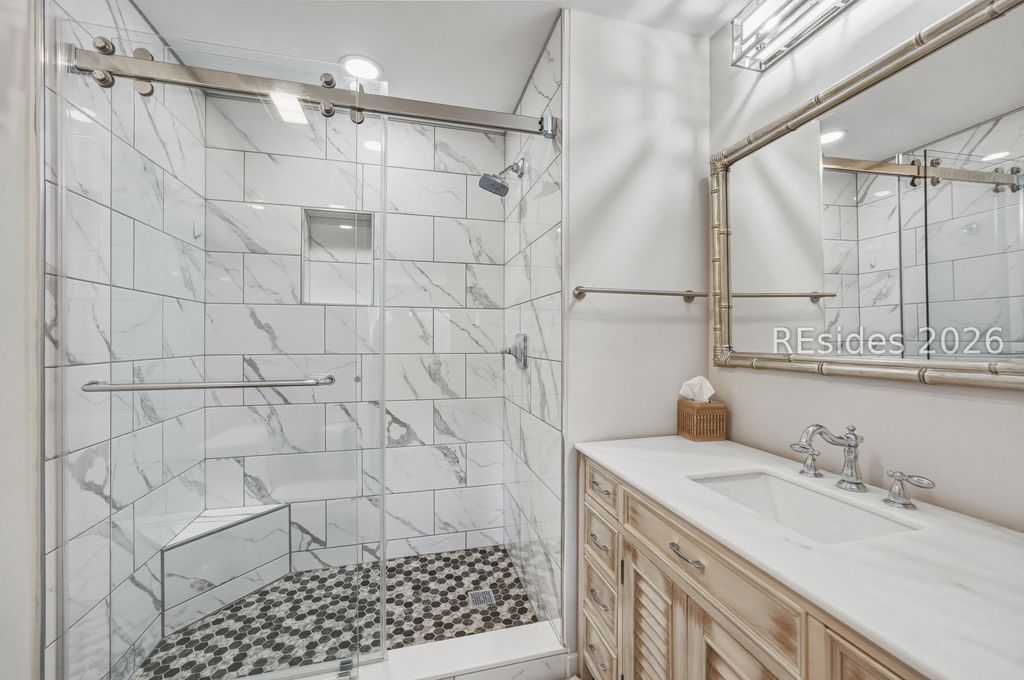 Image 20 of property listing at 85 Folly Field Rd Apt 134, Hilton Head Island, SC 29928