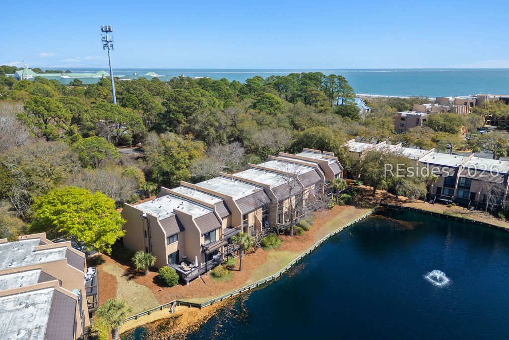 Image 27 of property listing at 85 Folly Field Rd Apt 134, Hilton Head Island, SC 29928