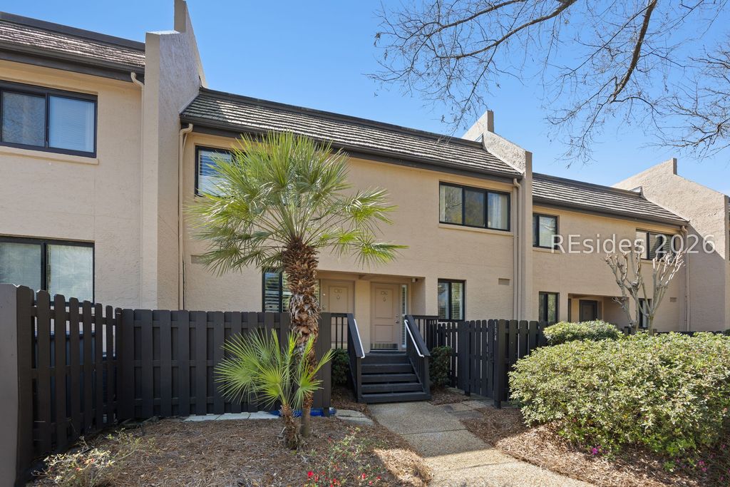 Image 30 of property listing at 85 Folly Field Rd Apt 134, Hilton Head Island, SC 29928