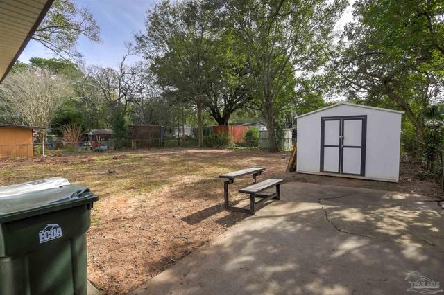 925 Twinbrook Ave, Pensacola, FL 32505