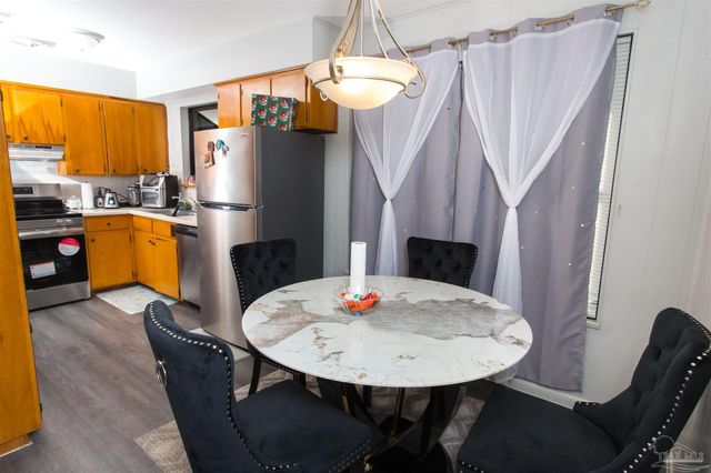 925 Twinbrook Ave, Pensacola, FL 32505