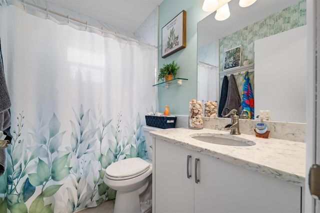 8974 SE Bobo Court, Hobe Sound, FL 33455