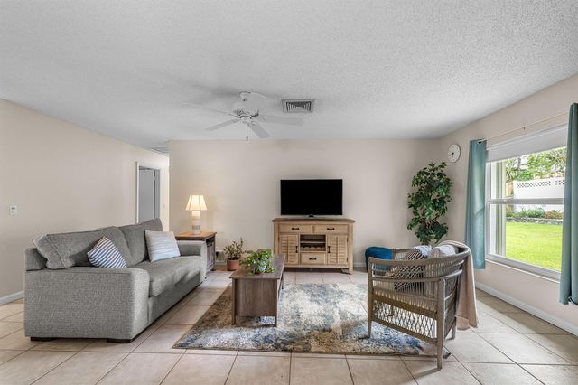 8974 SE Bobo Court, Hobe Sound, FL 33455