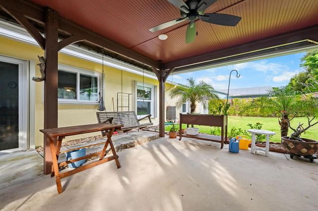 8974 SE Bobo Court, Hobe Sound, FL 33455