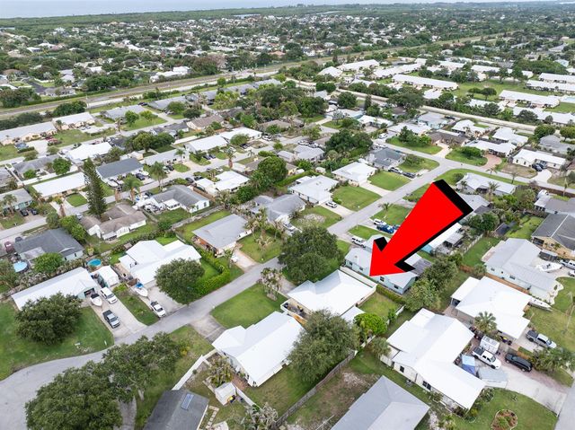 8974 SE Bobo Court, Hobe Sound, FL 33455