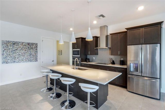 2906 SW 29th TER, Cape Coral, FL 33914